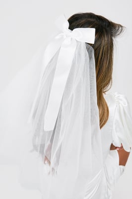 Bridal Bow Detail Veil Hair Clip