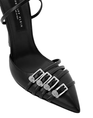Höga klackar med flera remmar och korsningar 12