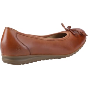 Hush Puppies Lucille Leren Dames Tan Platte Schoenen