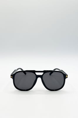 Oversized Navigator Sunglasses in Black