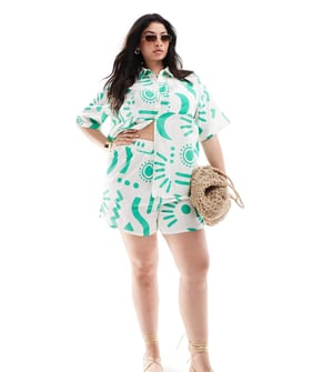 Yours shirred linen look shorts in green print co-ord