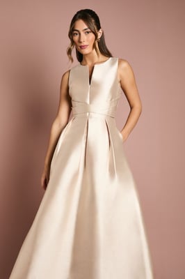Twill Notch Neck Neck Fit And Flare Bridesmaids Dress