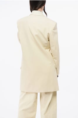 MM0 Beige ullkavaj med 2 knappar och lockfickor