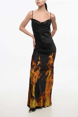 Lång satinklänning med flammönster i Arancio, Nero