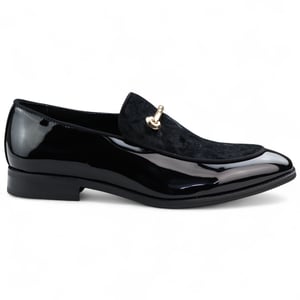 Eleganta svarta loafers med läderfoder och sammetsslip-on för män