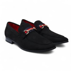 Svarta mockaloafers med guldspänne för män, slip-on och finskor