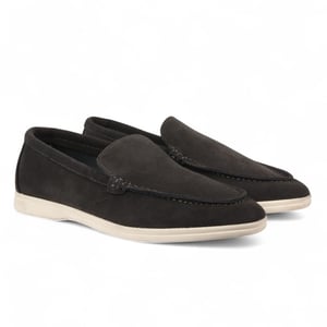 Slitstarka svarta slip-on loafers med vadderad innersula för män