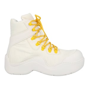 Bottega Veneta Puddle Bomber Crème