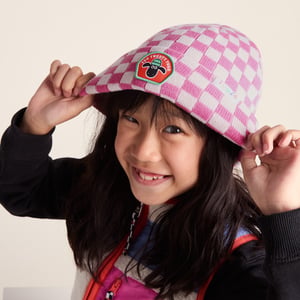 Uda Kids Shaun the Sheep Knit Hat Pink White Checkerboard