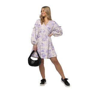 Norr Wishfull wrap dress lavender print -
