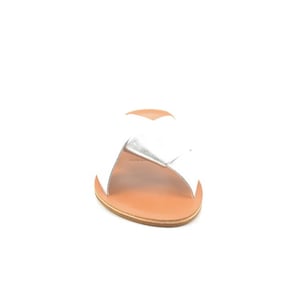 Slaye 905 isanna