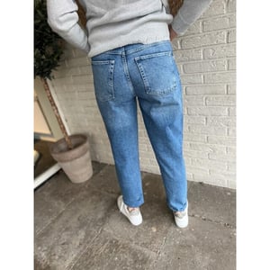 Cup of Joe Daisy mom fit blue denim