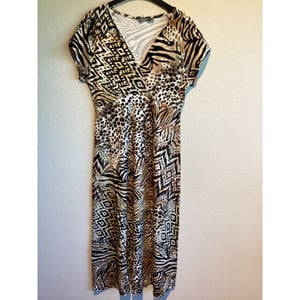 Geisha Dress v-neck sleeveless aop dessin