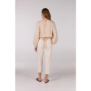 Jansen Amsterdam Sam top sq 168 wrap blouse sand