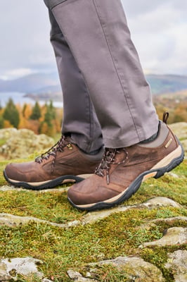 'Pioneer II' Mens Waterproof Walking Shoes Extreme IsoGrip Leather Brown