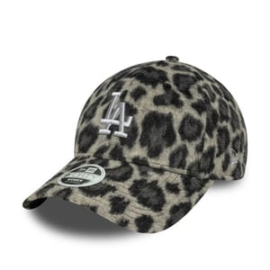 New Era female cosy animal 9forty pet -
