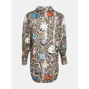 Mucho Gusto Blouse aachen in beige slangenprint met kleurrijke broches