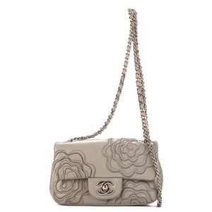 Timeless Flowers Embroidered Mini Schoudertas