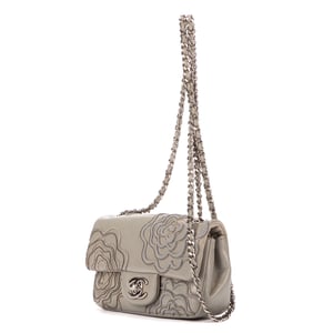 Timeless Flowers Embroidered Mini Schoudertas
