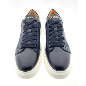 H32 37600 sneakers