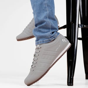 Q1905 Sneaker typhoon sp one muis