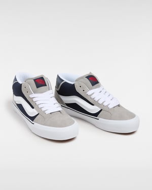 Knu Mid Sneakers