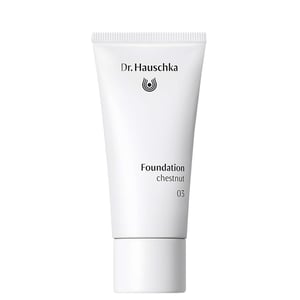 Dr. Hauschka Foundation 03 Kastanje - 30ml Biologische Makeup