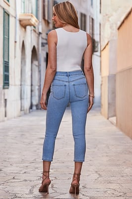 Mid Blue Capri Jeans