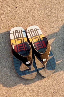 'Jekyl' Men's Flip Flops with Soft Padded Upper straps Slip-on Beach Sandals Outdoors Dark Grey