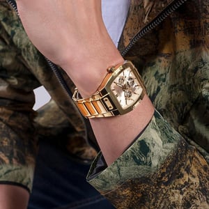 Stijlvol Guess GW0456G2 Phoenix herenhorloge in goud roestvrij staal