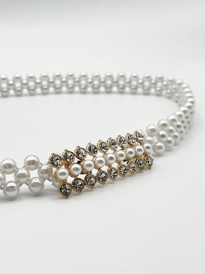 Strenchy Pearl Chain Belt With Diamante Buckle