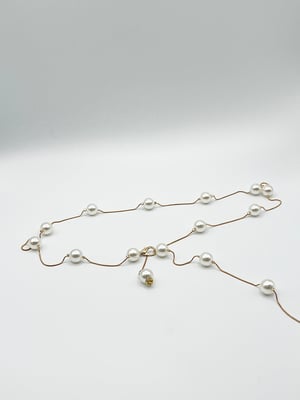 Minimal Pearl Chain Belt In Gold