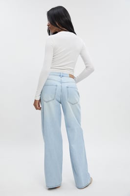 Mid Waist Loose Fit Skater Jean