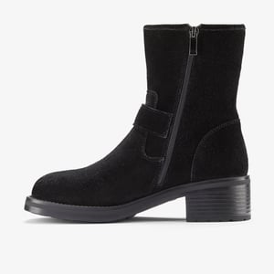 Chai Charm Black Sde Boots
