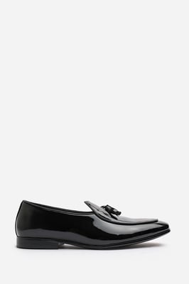 Wheres That From Mens 'Evan' Velvet Tassel Loafer Classic Formal Dress Shoes