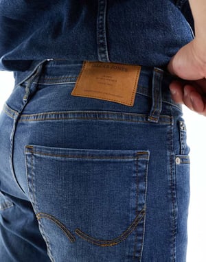 Jack & Jones – Mike – Mellanblå avsmalnande jeans