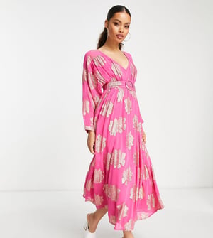 ASOS DESIGN Petite – Rosa, metallisk jacquardklänning med skärp och fladdermusvingar