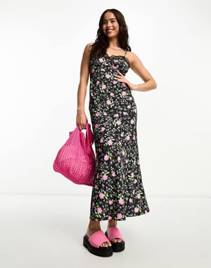 Miss Selfridge – Blommig midiklänning med spetskant