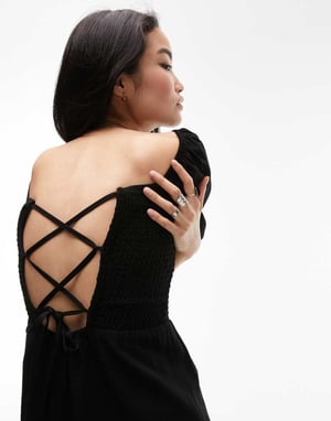 Topshop – Svart miniklänning med rynka detaljer