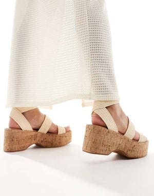 ASOS DESIGN – Tangle – Naturfärgade, elastiska, grova kilklackar
