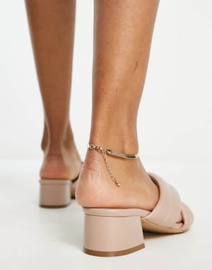 Simply Be – Wide Fit – Kamelfärgade mjukt vadderade mules