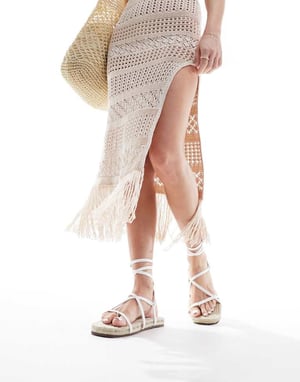 ASOS DESIGN – Jadine – Vita espadrillsandaler med remmar