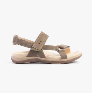 Free Spirit Elara Womens Sandals Walnut