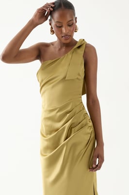 Asymmetric Shoulder Bow Detail Bridesmaid Dress