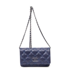 Hampton Wallet on Chain  Shoulder Bag