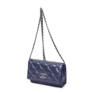 Hampton Wallet on Chain  Shoulder Bag