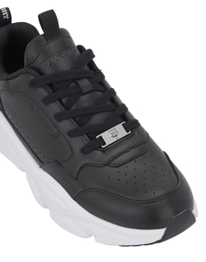Lo-Top Sneakers