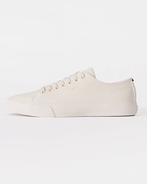 Aiden Tenn Low Top Trainers in Ivory