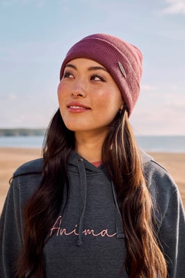 'Harley' Women's Beanie with Logo Badge Warm Cosy Winter Hat Purple