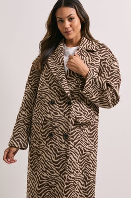 Wide Collar Animal Print Coat